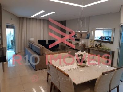 Casa, 3 quartos, 270 m² - Foto 1