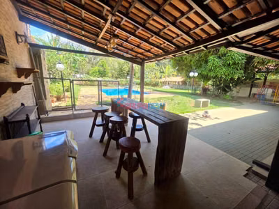 Casa, 3 quartos, 220 m² - Foto 1