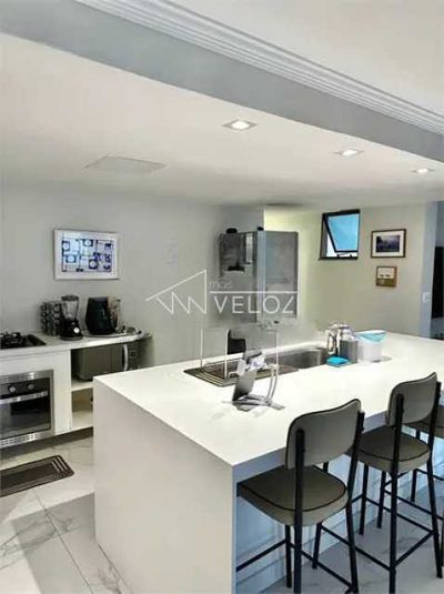 Cobertura, 3 quartos, 222 m² - Foto 2