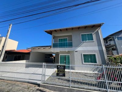 Sobrado, 5 quartos, 272 m² - Foto 2