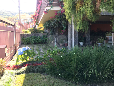 Casa, 3 quartos, 240 m² - Foto 1