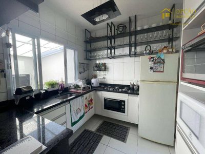 Casa, 3 quartos, 136 m² - Foto 5