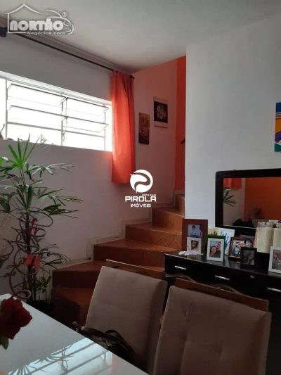 Casa, 3 quartos, 90 m² - Foto 2