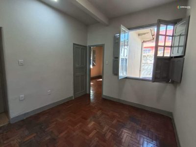 Casa, 2 quartos, 70 m² - Foto 1