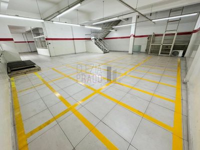 Depósito-Galpão, 1200 m² - Foto 1