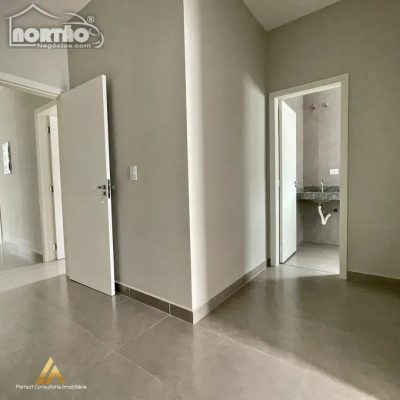 Casa, 4 quartos, 250 m² - Foto 4