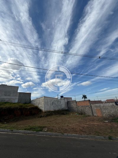 Terreno, 200 m² - Foto 1