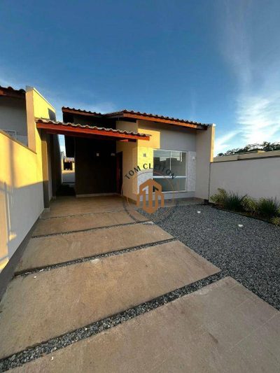 Casa, 2 quartos, 64 m² - Foto 1