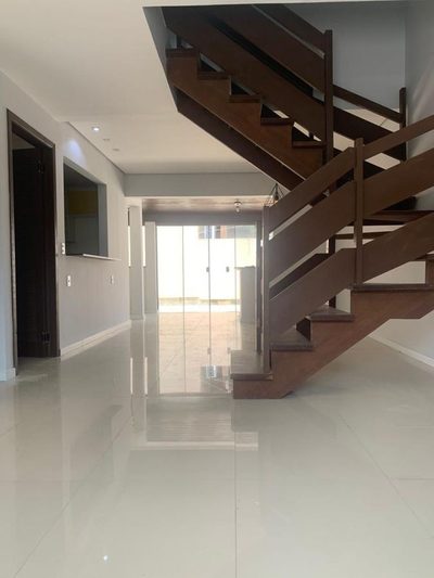Casa, 4 quartos, 196 m² - Foto 2