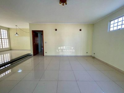Casa, 3 quartos, 196 m² - Foto 4