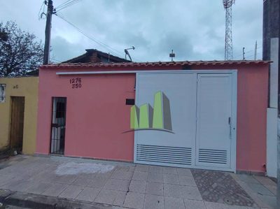 Casa, 2 quartos, 70 m² - Foto 1