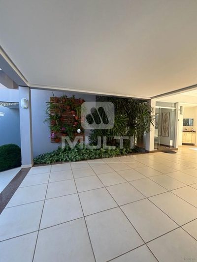 Casa, 6 quartos, 375 m² - Foto 3