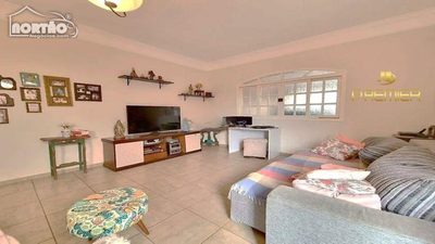 Casa, 5 quartos, 271 m² - Foto 2