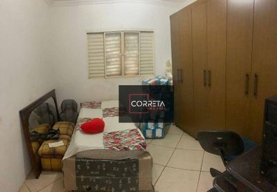 Casa, 4 quartos, 180 m² - Foto 1