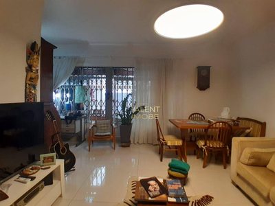 Casa, 7 quartos, 247 m² - Foto 2