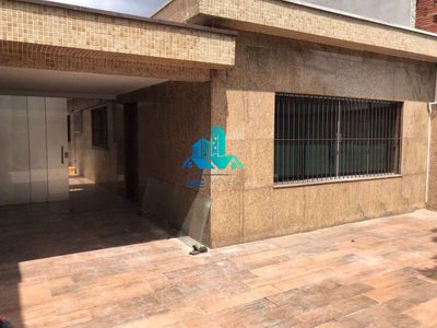 Casa, 3 quartos, 240 m² - Foto 1