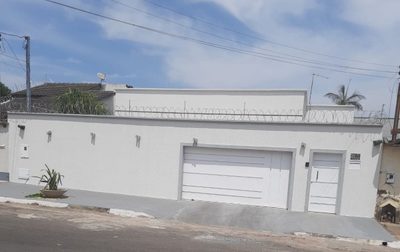 Casa, 4 quartos, 270 m² - Foto 1