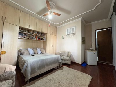 Casa, 3 quartos, 260 m² - Foto 1