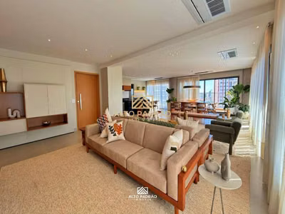 Apartamento, 3 quartos, 235 m² - Foto 2