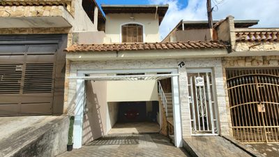 Casa, 3 quartos, 224 m² - Foto 1