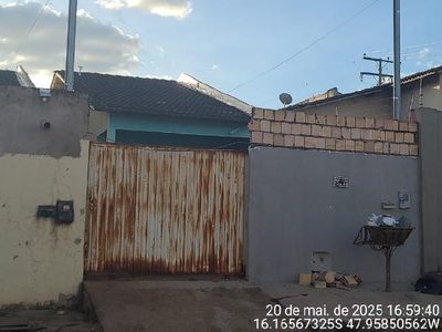 Casa, 2 quartos, 180 m² - Foto 1