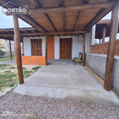 Casa, 3 quartos, 50 m² - Foto 1