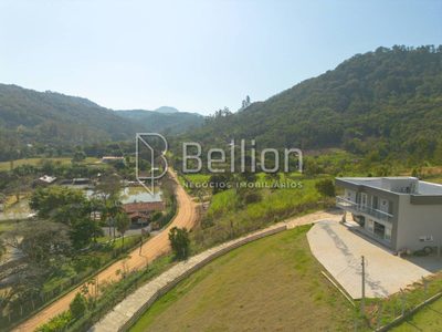 Casa, 4 quartos, 270 m² - Foto 4