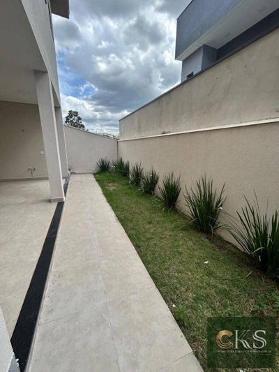 Casa, 3 quartos, 250 m² - Foto 3