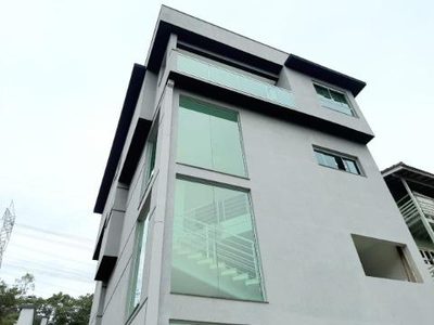 Sobrado, 8 quartos, 490 m² - Foto 2