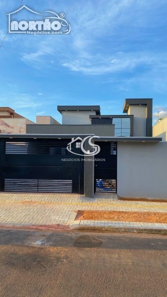 Casa, 3 quartos, 146 m² - Foto 2