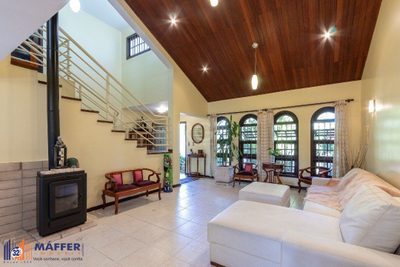 Casa, 3 quartos, 308 m² - Foto 1