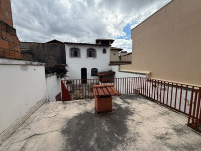 Casa, 5 quartos, 250 m² - Foto 1