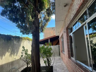 Casa, 3 quartos, 174 m² - Foto 1