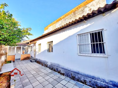Casa, 2 quartos, 50 m² - Foto 1