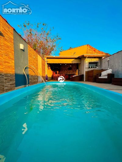 Casa, 5 quartos, 144 m² - Foto 1
