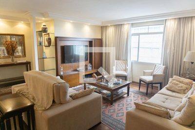 Apartamento, 3 quartos, 210 m² - Foto 2