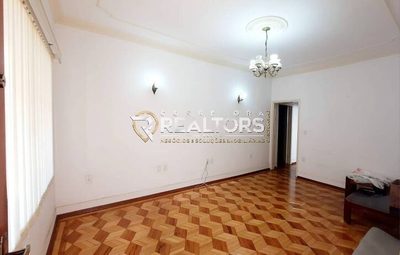 Casa, 3 quartos, 216 m² - Foto 2