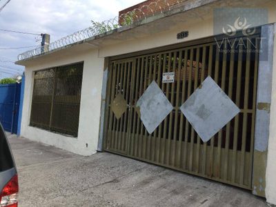 Sobrado, 3 quartos, 197 m² - Foto 1