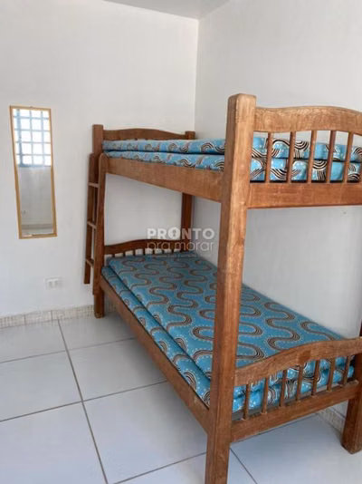 Casa, 4 quartos, 184 m² - Foto 1