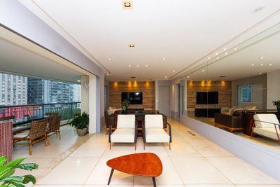 Apartamento, 2 quartos, 129 m² - Foto 1