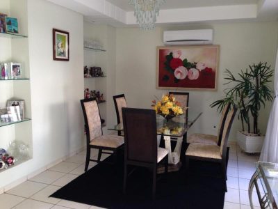 Casa, 249 m² - Foto 2