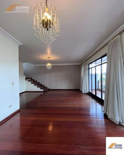 Casa, 3 quartos, 307 m² - Foto 4