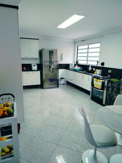Sobrado, 4 quartos, 210 m² - Foto 2