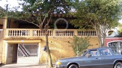 Sobrado, 3 quartos, 298 m² - Foto 1