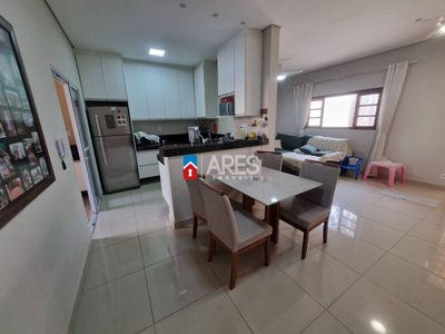 Casa, 3 quartos, 127 m² - Foto 1