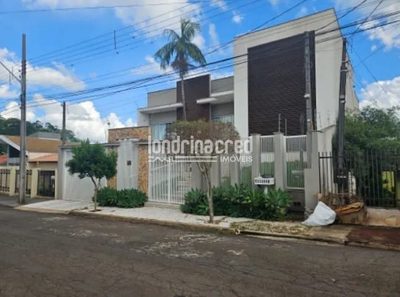 Sobrado, 4 quartos, 420 m² - Foto 1