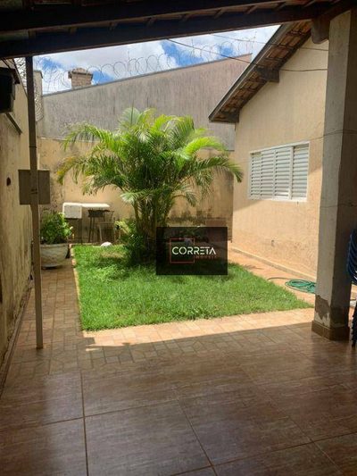 Casa, 4 quartos, 180 m² - Foto 2
