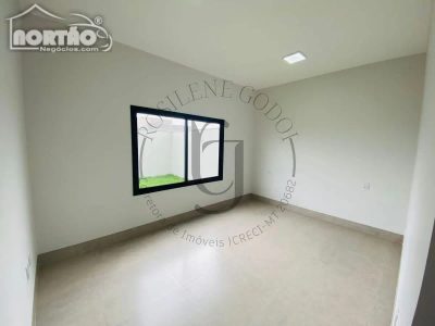 Casa, 4 quartos, 131 m² - Foto 4
