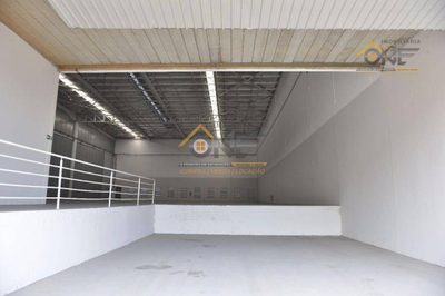 Depósito-Galpão, 1656 m² - Foto 1
