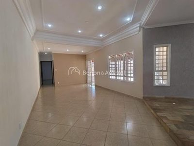 Casa, 4 quartos, 350 m² - Foto 1